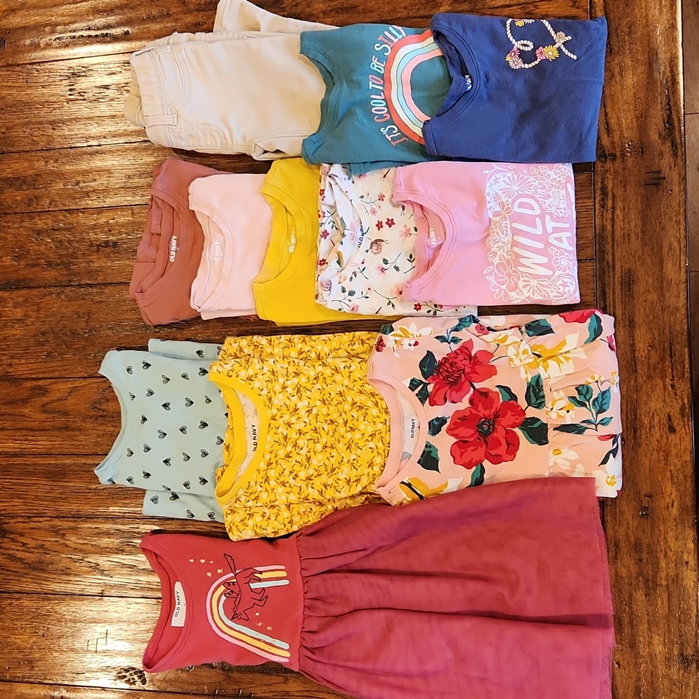 4T lot of Old Navy girl clothes.